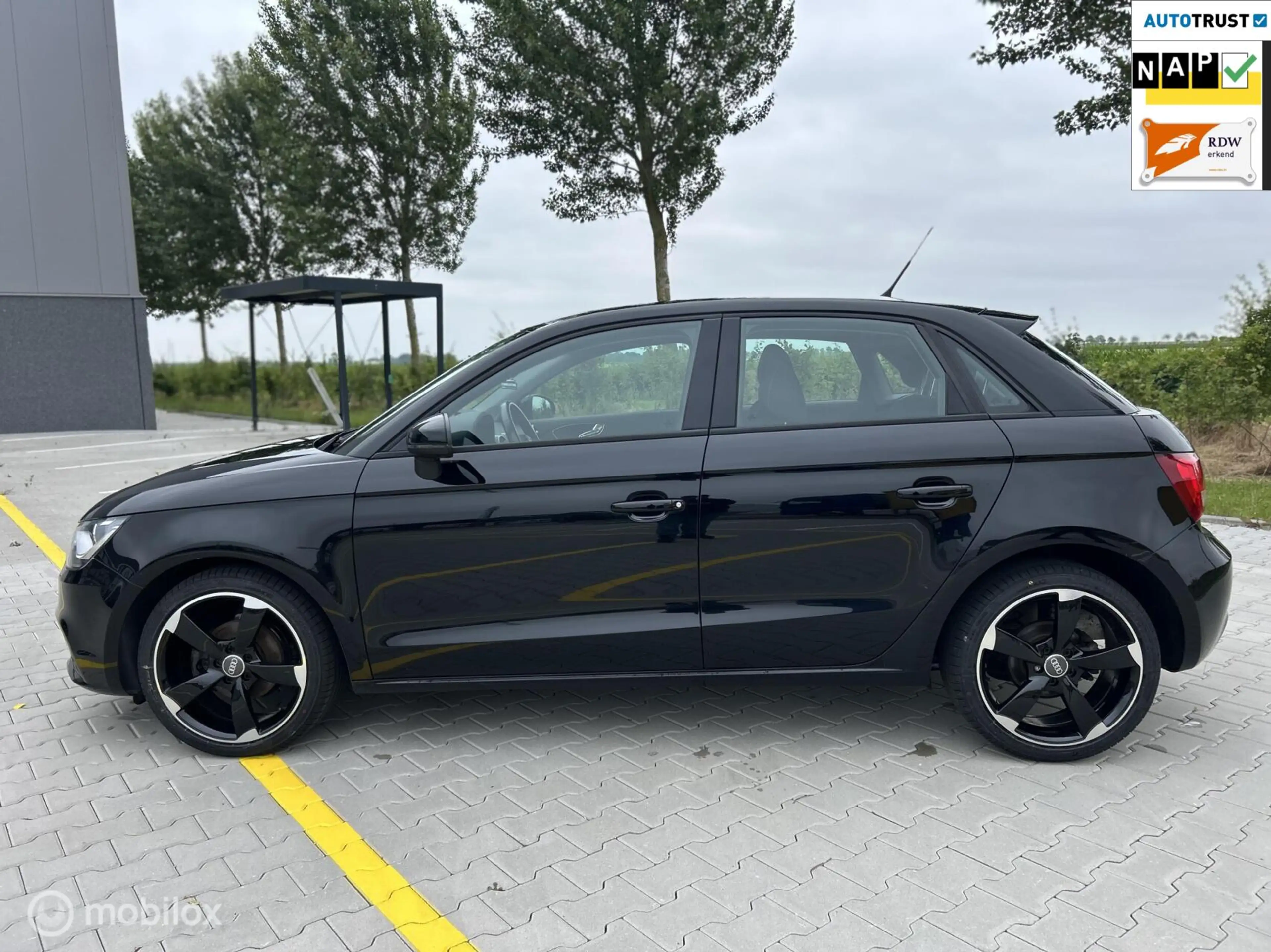 Audi A1 Sportback 1.2 TFSI Attraction|APK|CRUISE CON|BOEKJ — photo 2