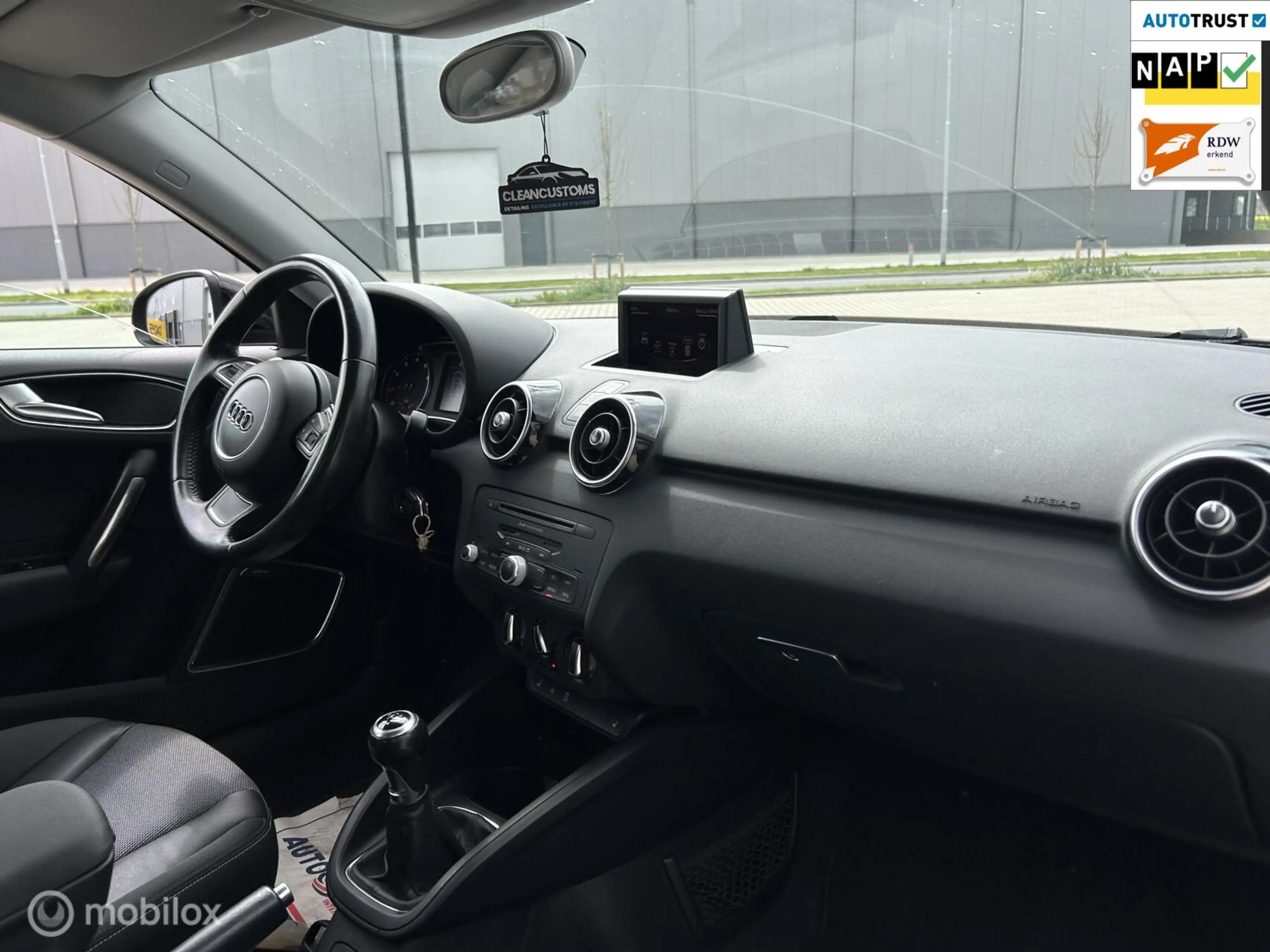 Audi A1 Sportback 1.2 TFSI Attraction|APK|CRUISE CON|BOEKJ — photo 9