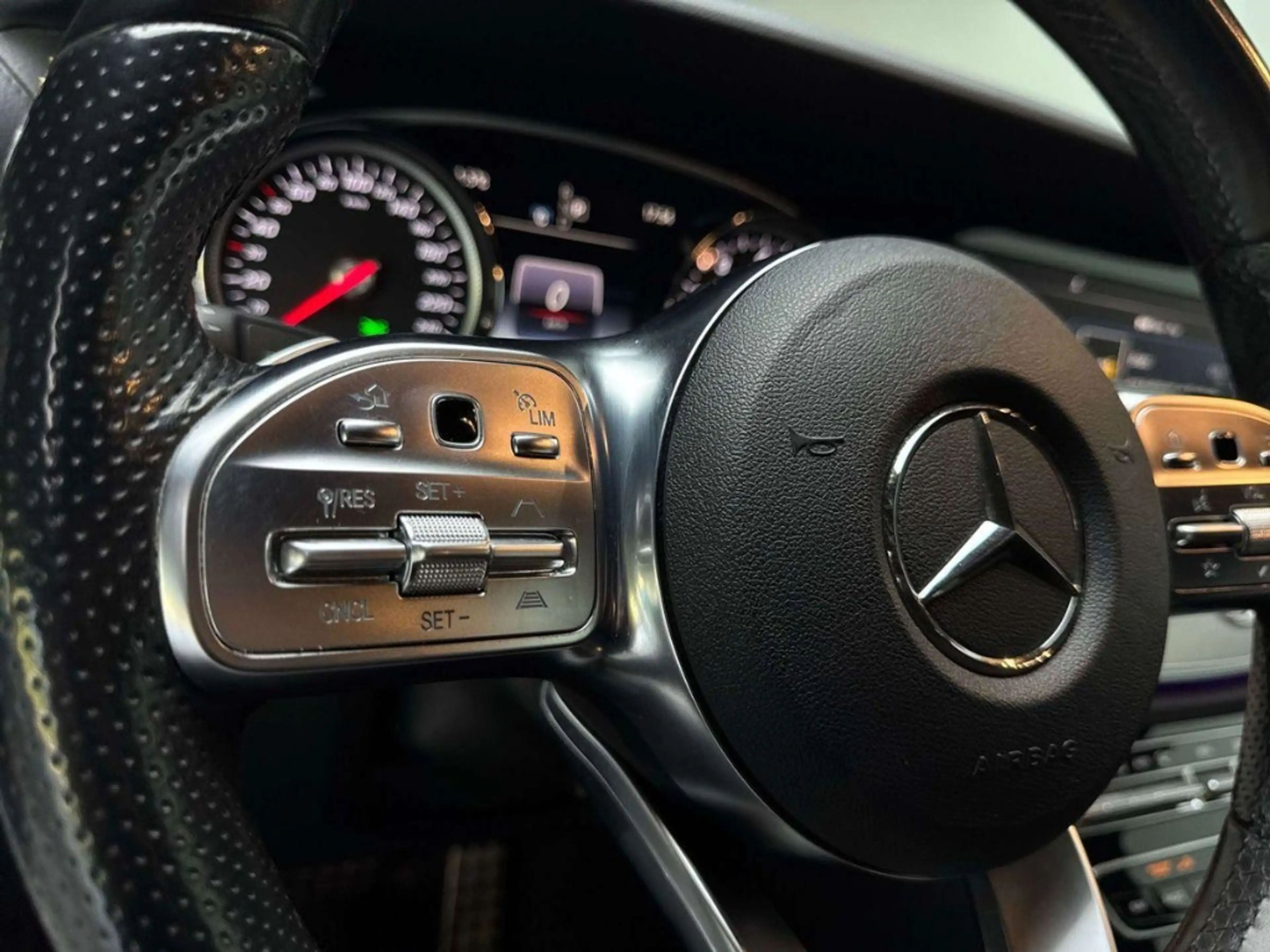 Mercedes-Benz CLS 4Matic (257.359) Android Auto Meta Sportpaket Navi — photo 15