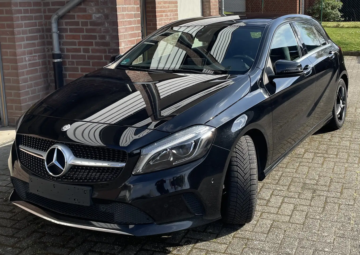 Mercedes-Benz A 160 SCORE! Schwarz - 1