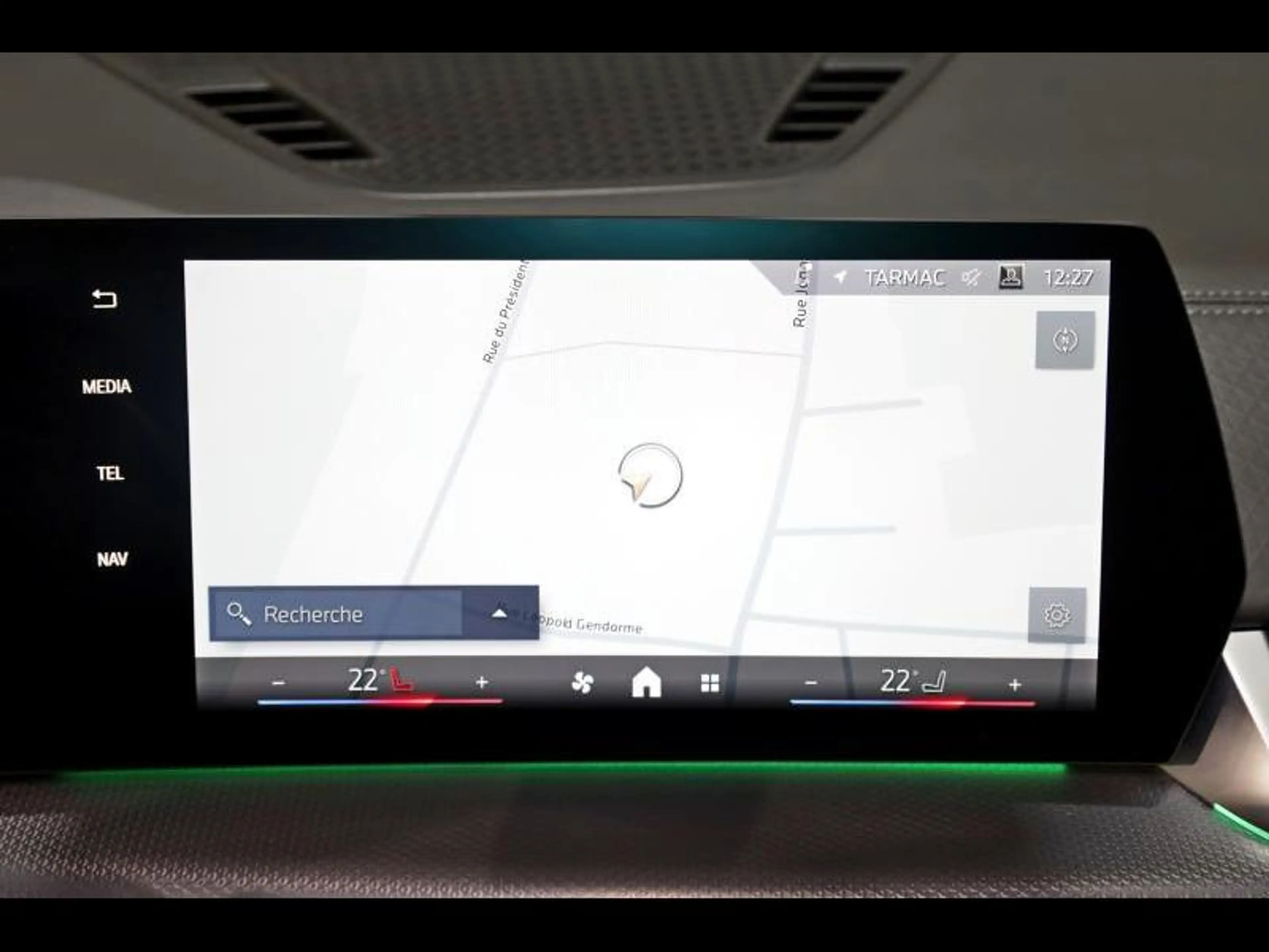 BMW X2 sDrive18d Kit M Sport — photo 14