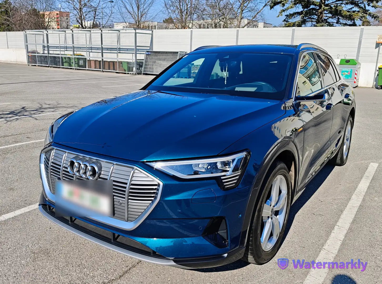 Audi e-tron e-tron 55 quattro Advanced / LNP 104.000,- Euro! / Blau - 1