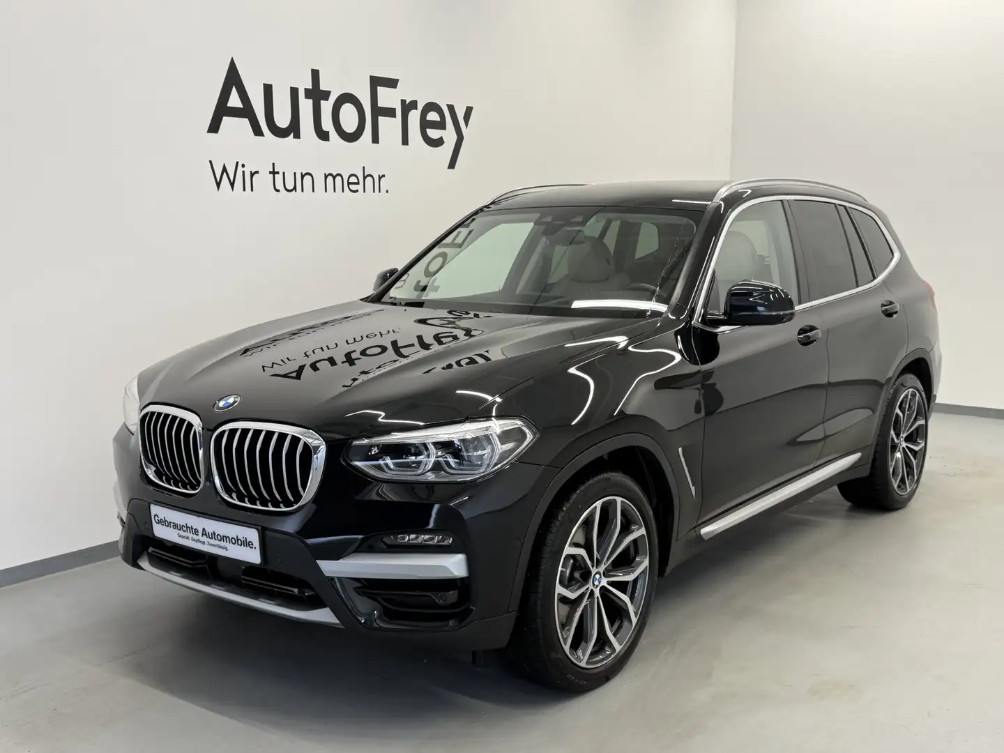 BMW X3 xDrive20d Schwarz - 1