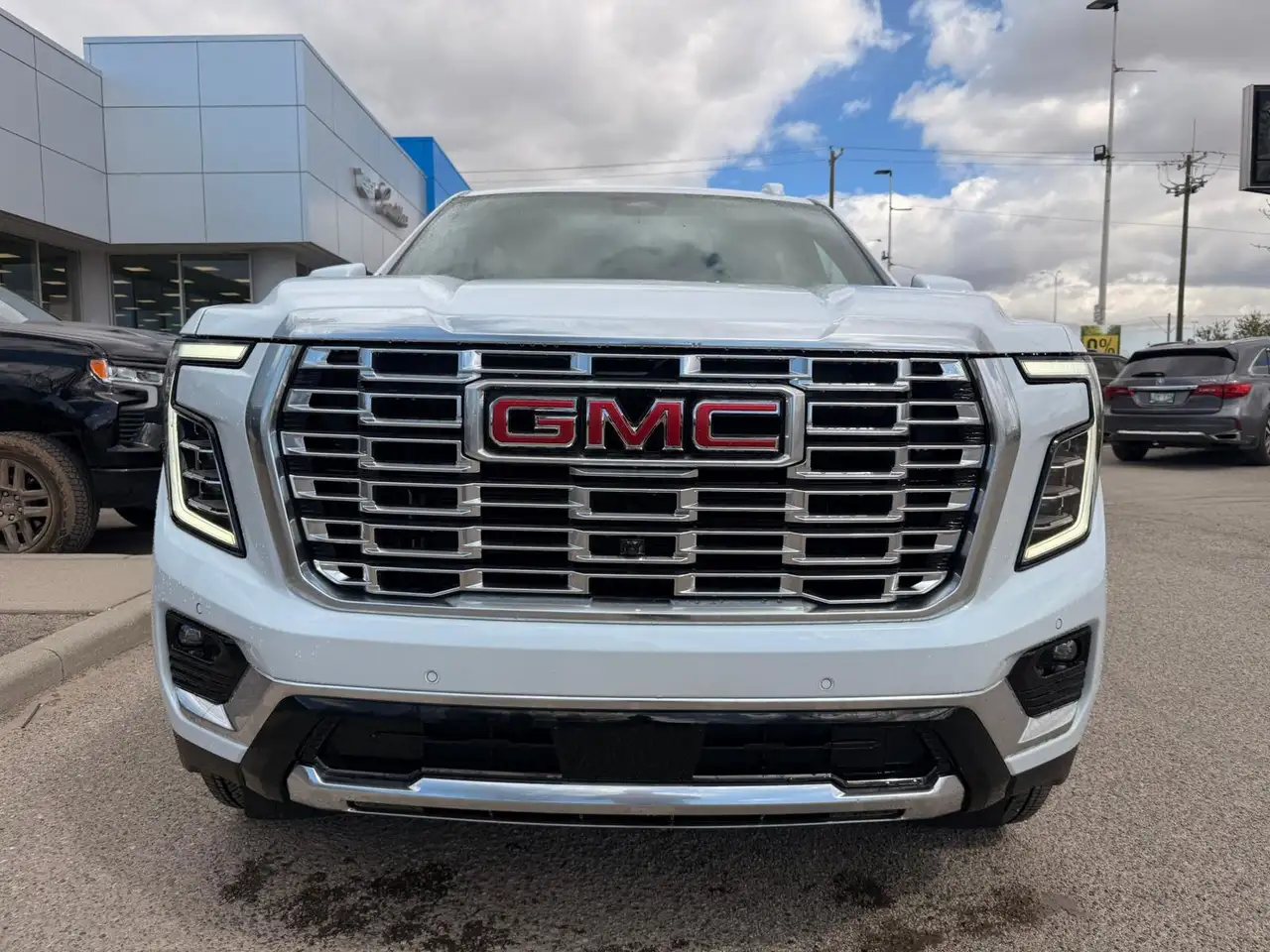 GMC Yukon снимка GMC Yukon