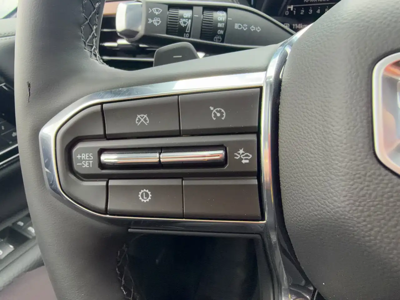 GMC Yukon снимка GMC Yukon