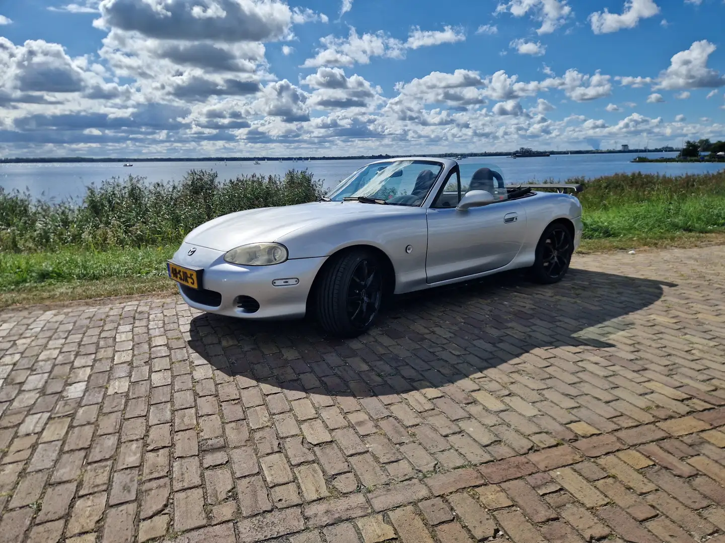 Mazda MX-5 MX-5 1.6i Exclusive Gris - 2