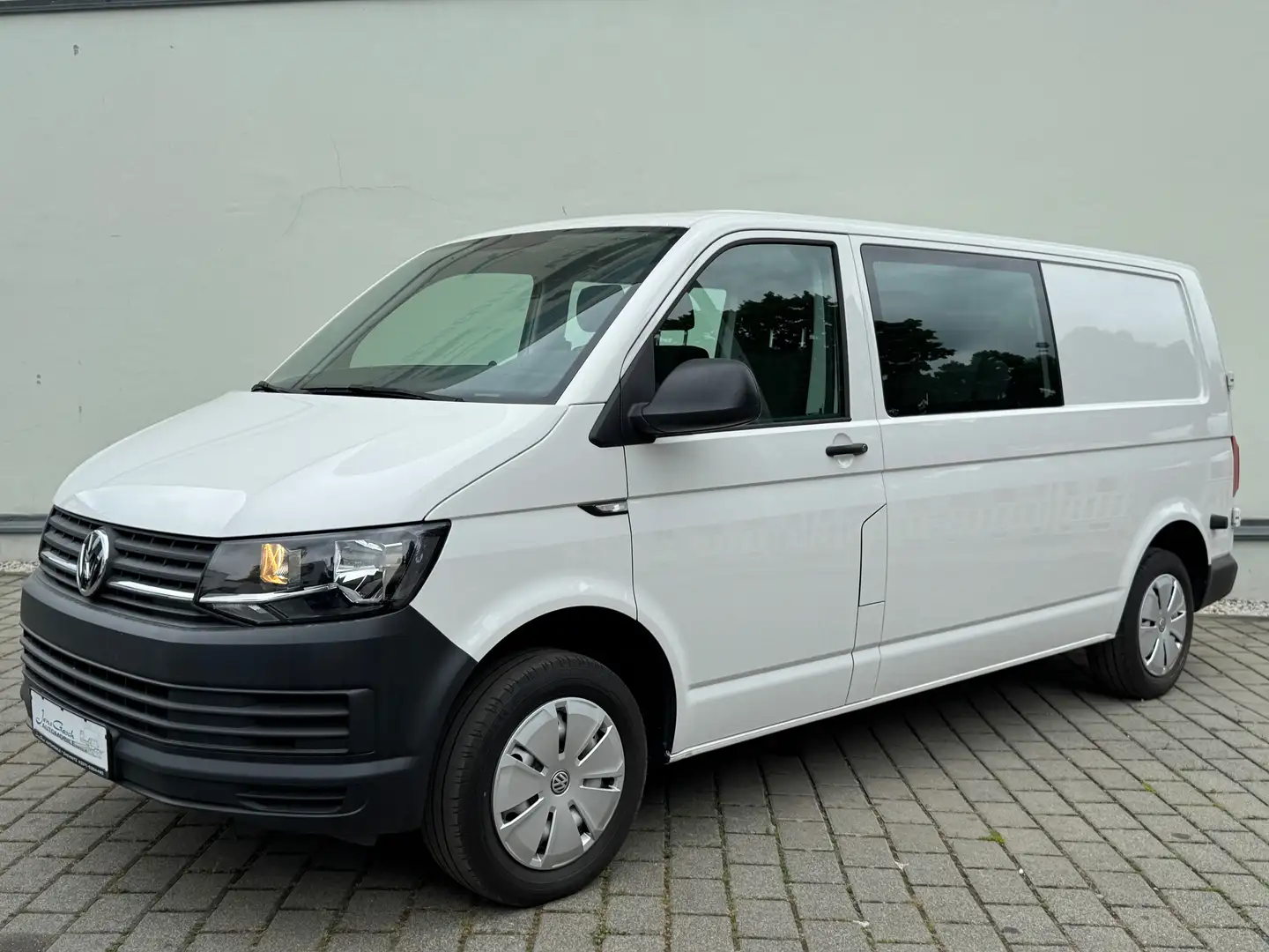 Volkswagen T6 Transporter 2,0 TDI Kasten (lang) "6 Sitze/Klima/Navi/AHK Wit - 1