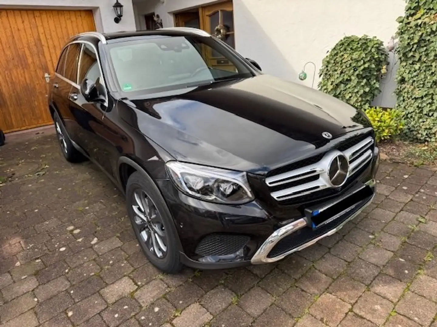 Mercedes-Benz GLC 350 GLC Diesel d 4Matic 9G-TRONIC Schwarz - 1