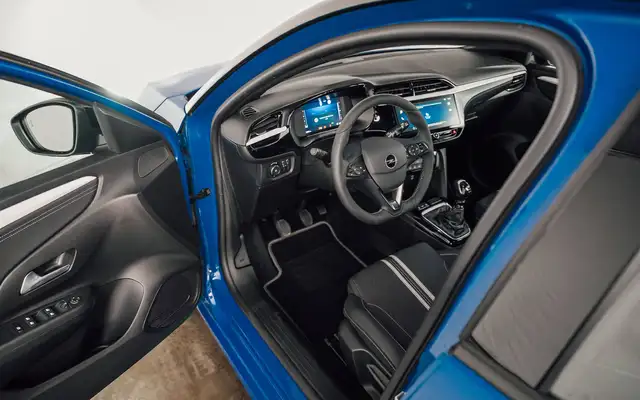 Opel Corsa view 12