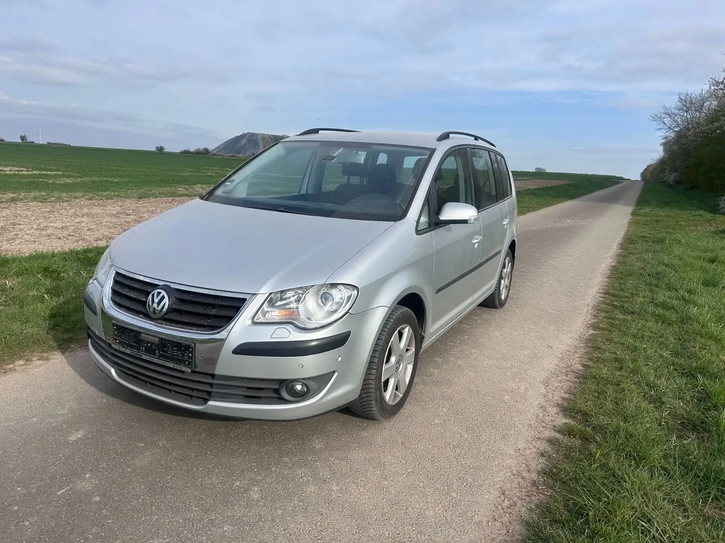 Volkswagen Touran Trendline Silber - 1