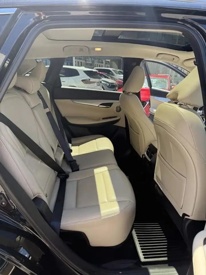 Infiniti QX50 photo Infiniti QX50