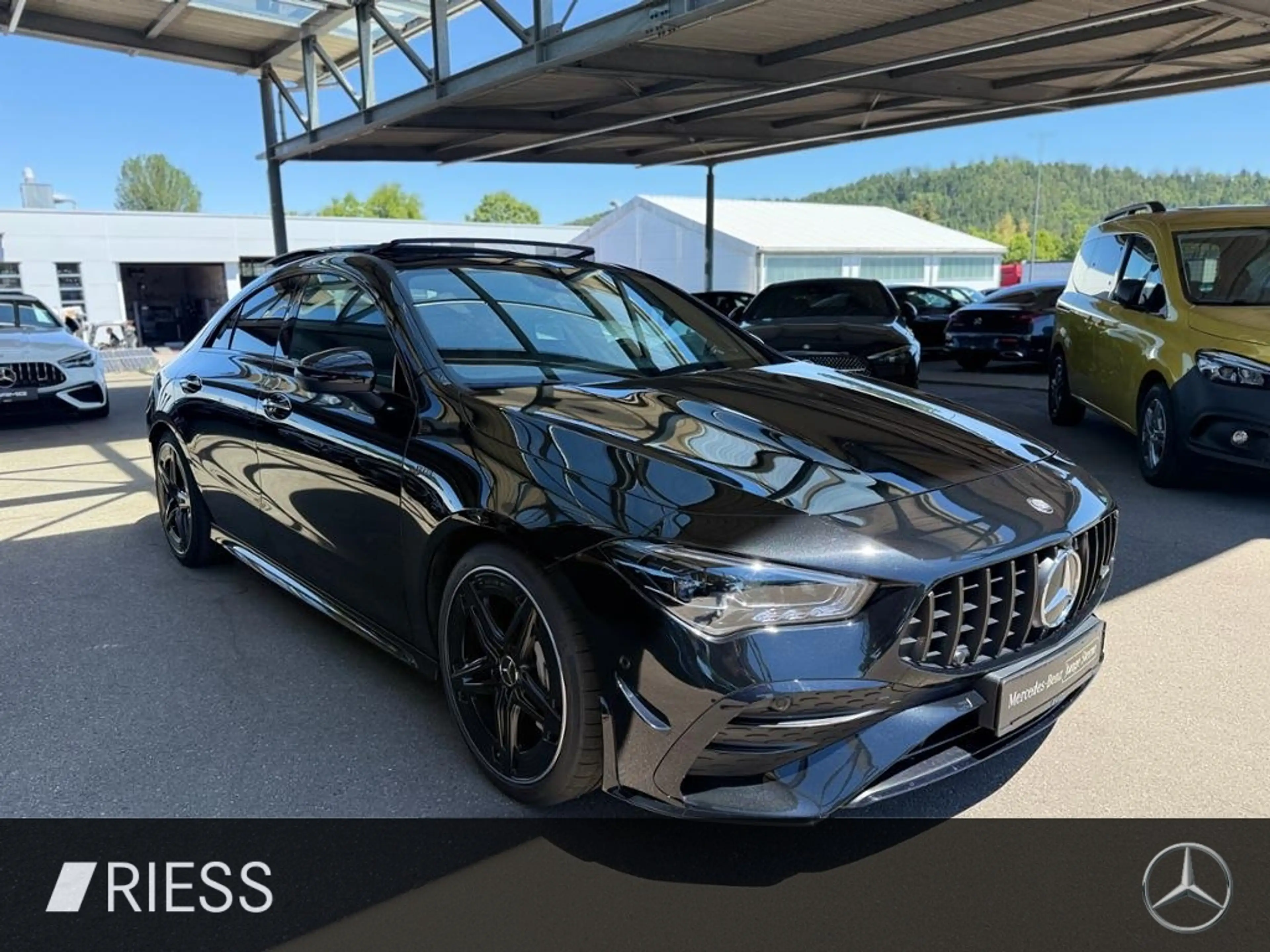 Mercedes-Benz CLA 35 AMG 4MATIC Coupé PANO BURM AERO NGHT II — photo 12