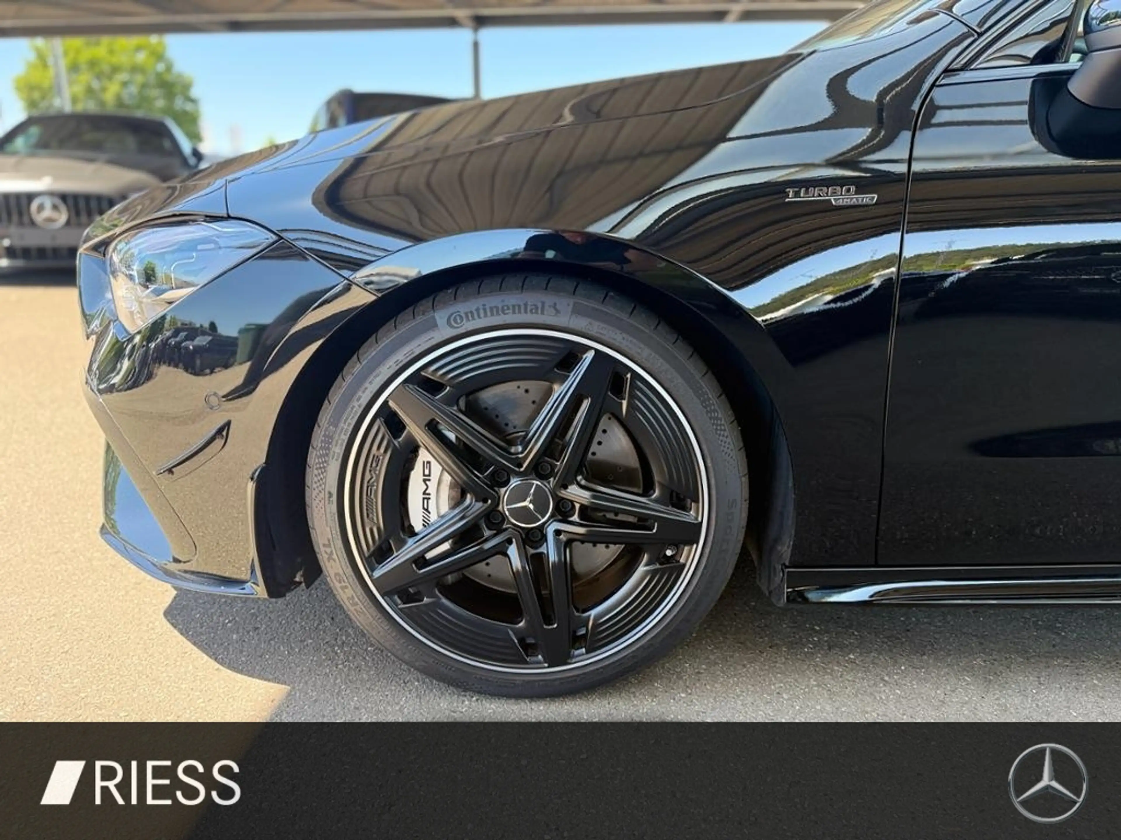 Mercedes-Benz CLA 35 AMG 4MATIC Coupé PANO BURM AERO NGHT II — photo 4