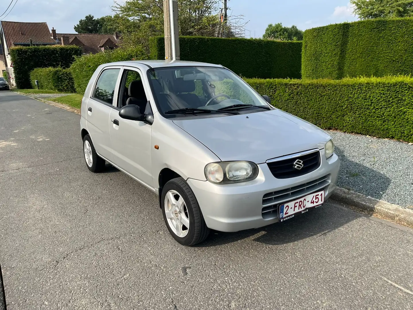 Suzuki Alto Alto 2005 – 99 000 km – Économique & fiable Gris - 2