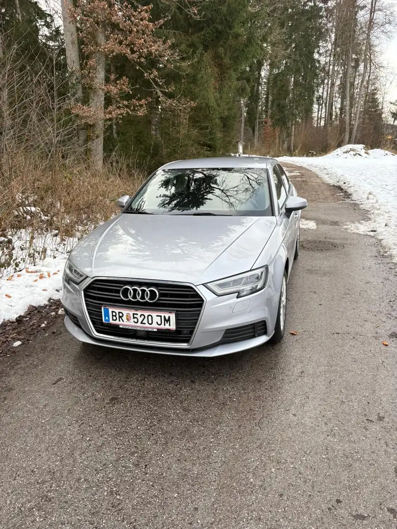 Audi A3 SB 1,6 TDI S-tronic Silber - 1