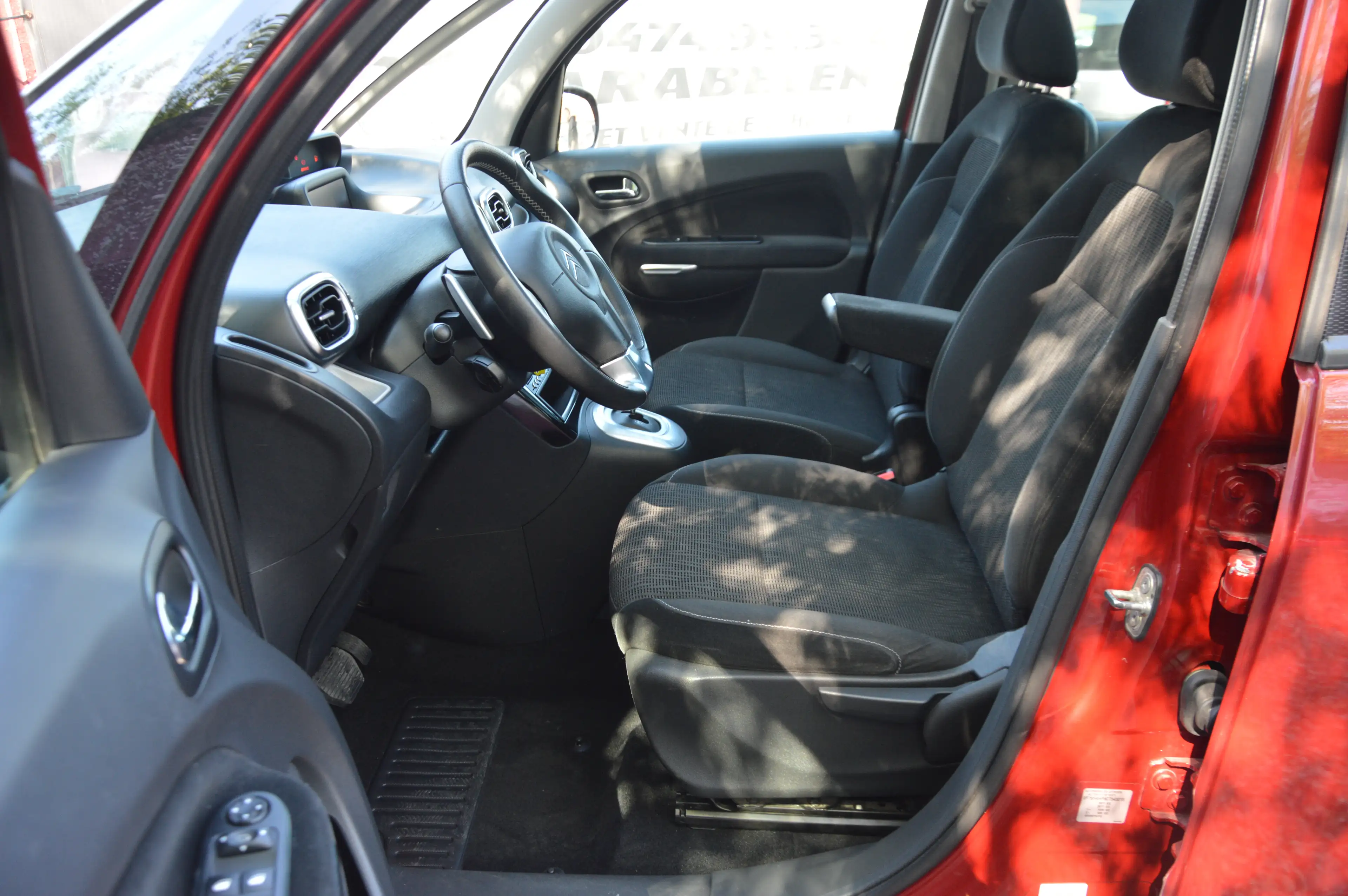 Citroen C3 Picasso 1.6e-HDi Exclusive BOITE AUT PANO NAV SENS AR 59.582KM — photo 8
