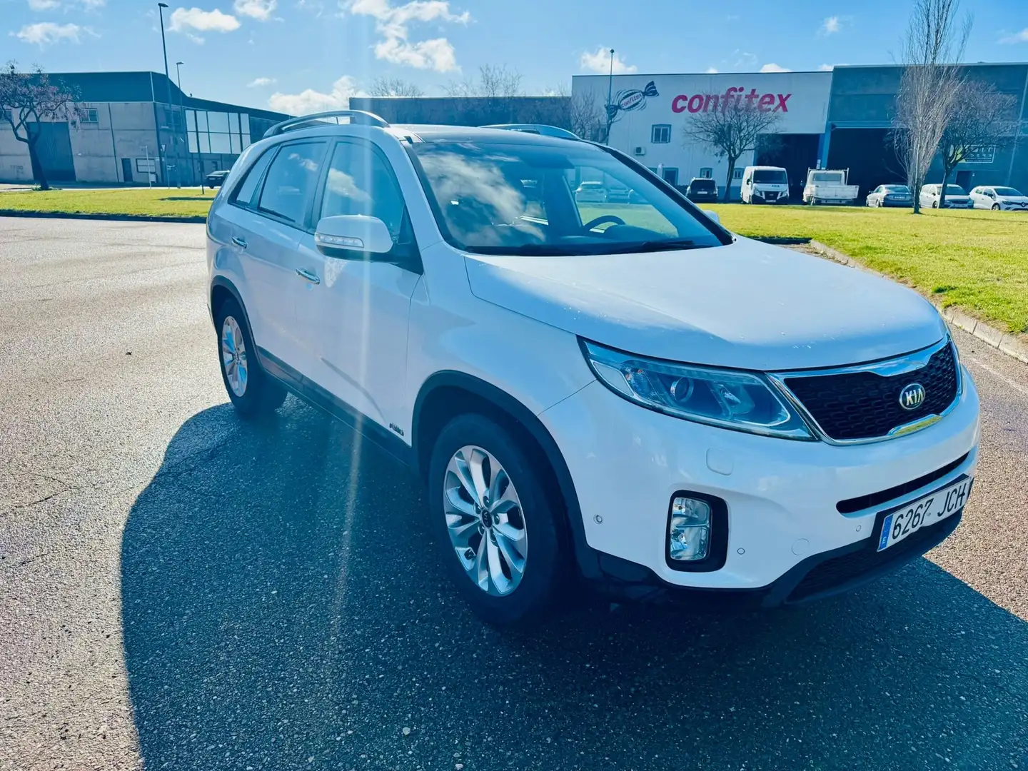 Kia Sorento 2.2CRDi Emotion 4x4 Aut. - 1