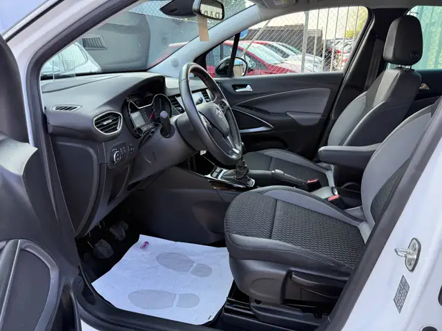Opel Crossland view 13