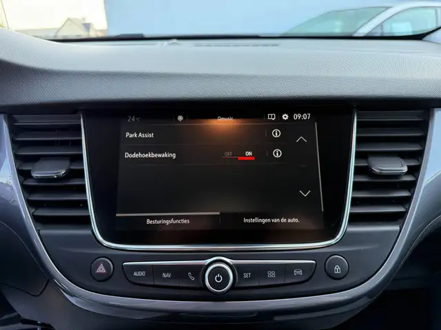 Opel Crossland X view 25