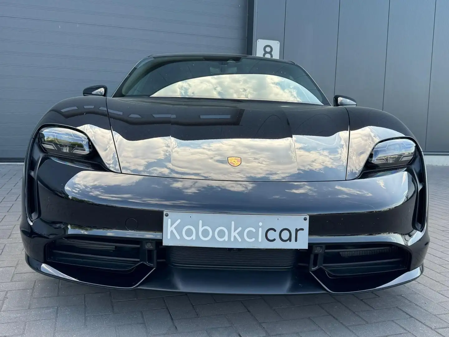 Porsche Taycan 93.4 kWh Turbo // VEHICULE BELGE // CARNET Zwart - 2