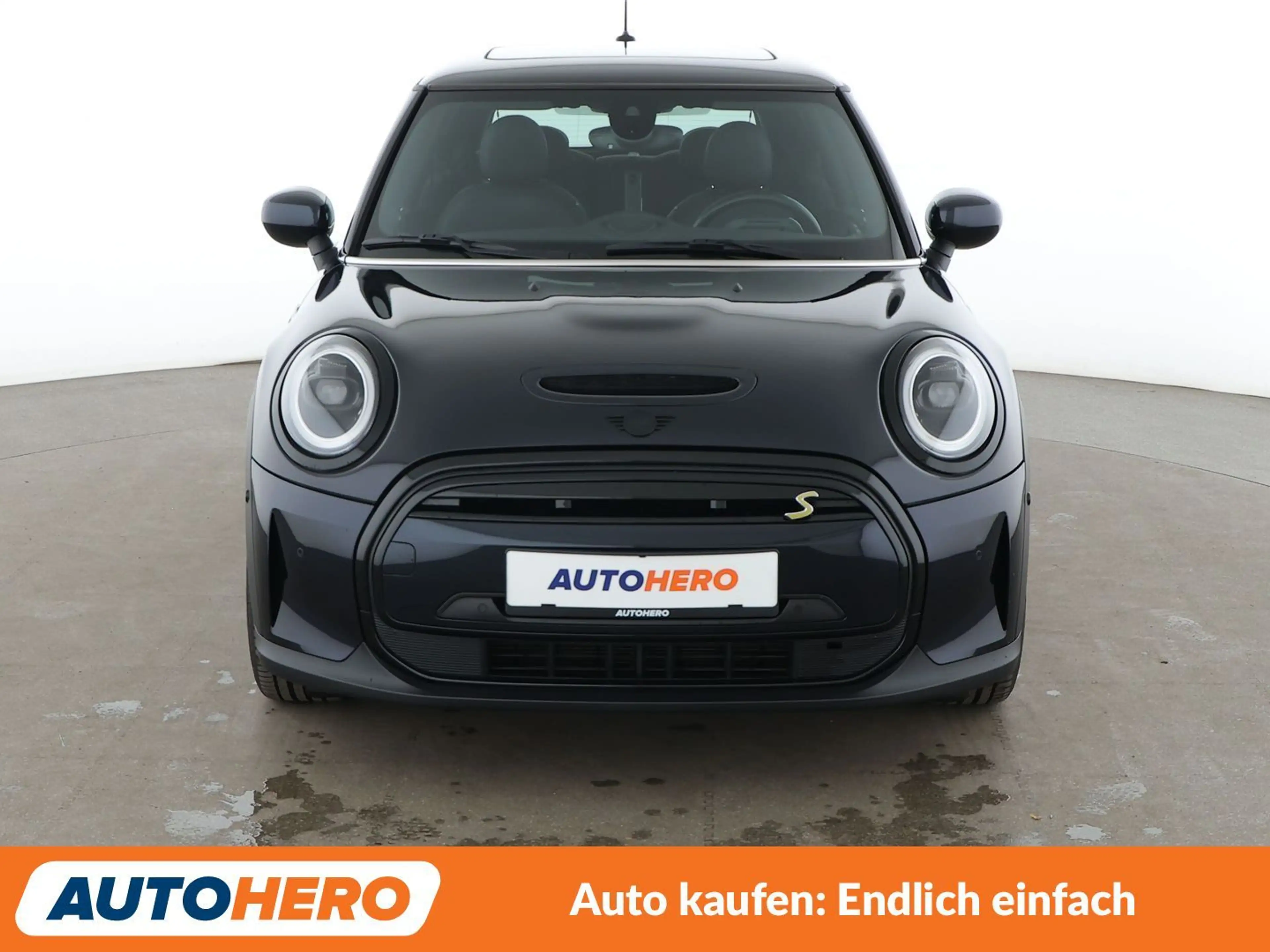 MINI Cooper SE Cooper SE Yours Trim — photo 9