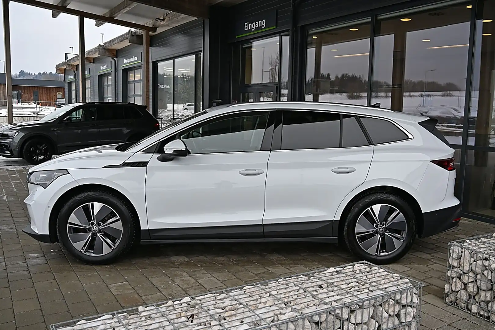 Skoda Enyaq iV 80 82kWh ACC, AHK schwenkbar, MatrixLED, eSi... Weiß - 2