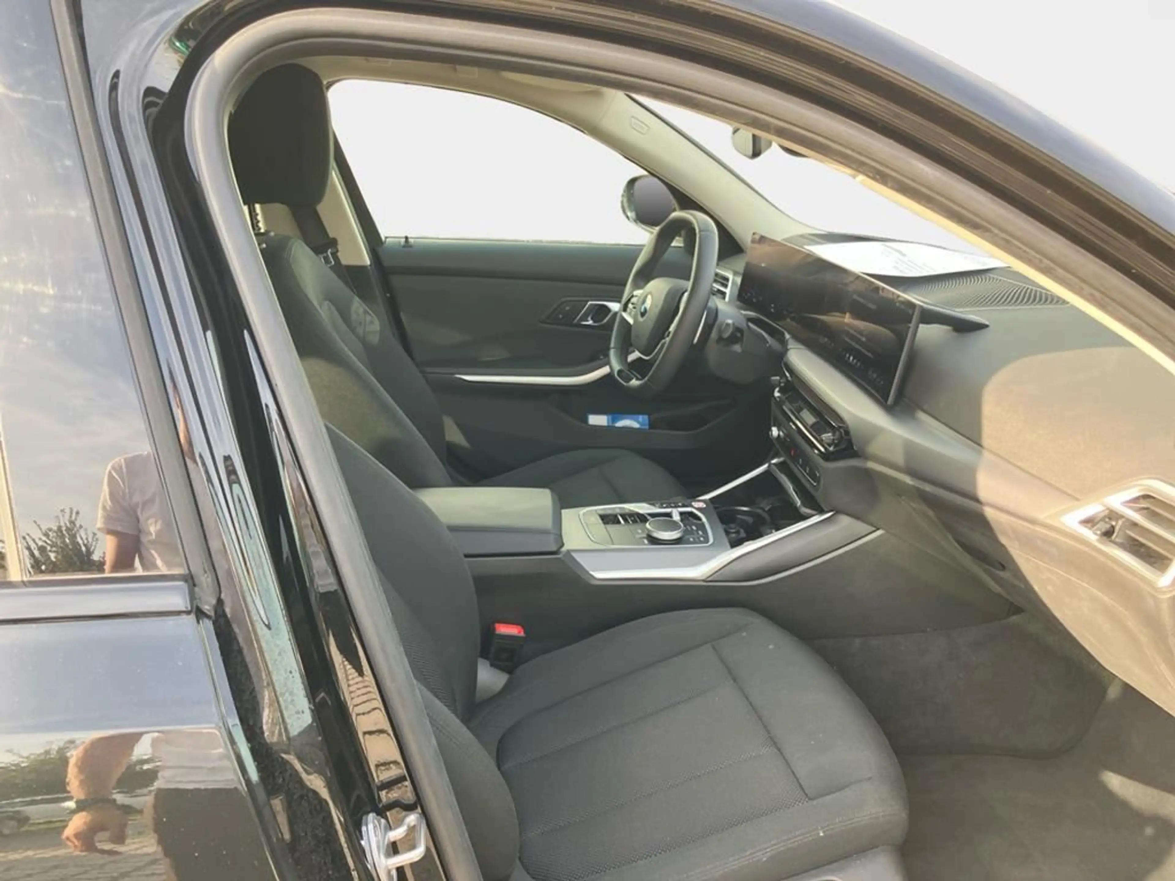 BMW 318 — photo 13