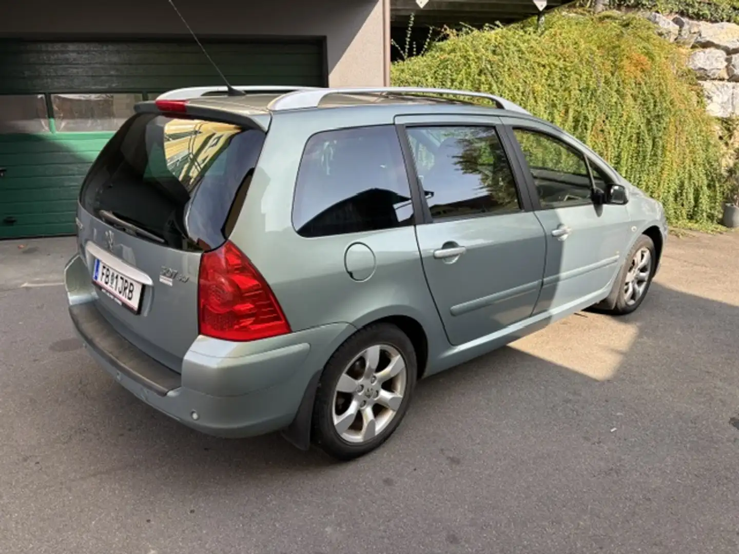 Peugeot 307 307 SW Active 1,6 HDi 110 (FAP) Active Grau - 2