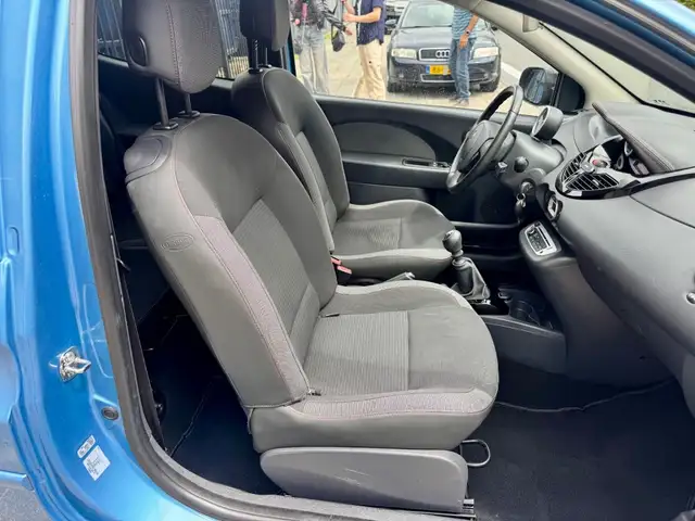 Renault Twingo view 9