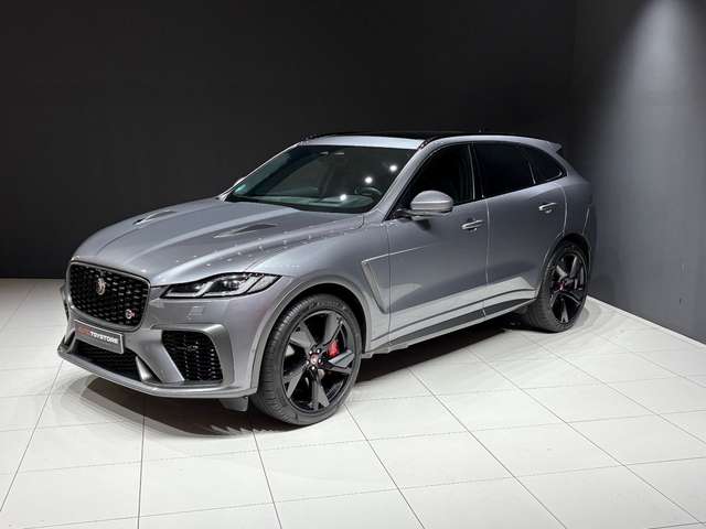 Imagine Jaguar F-Pace F-PACE P550 SVR, Pano, Meridian, AHK, 22 Zoll