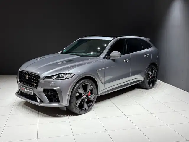Jaguar F-Pace F-PACE P550 SVR, Pano, Meridian, AHK, 22 Zoll