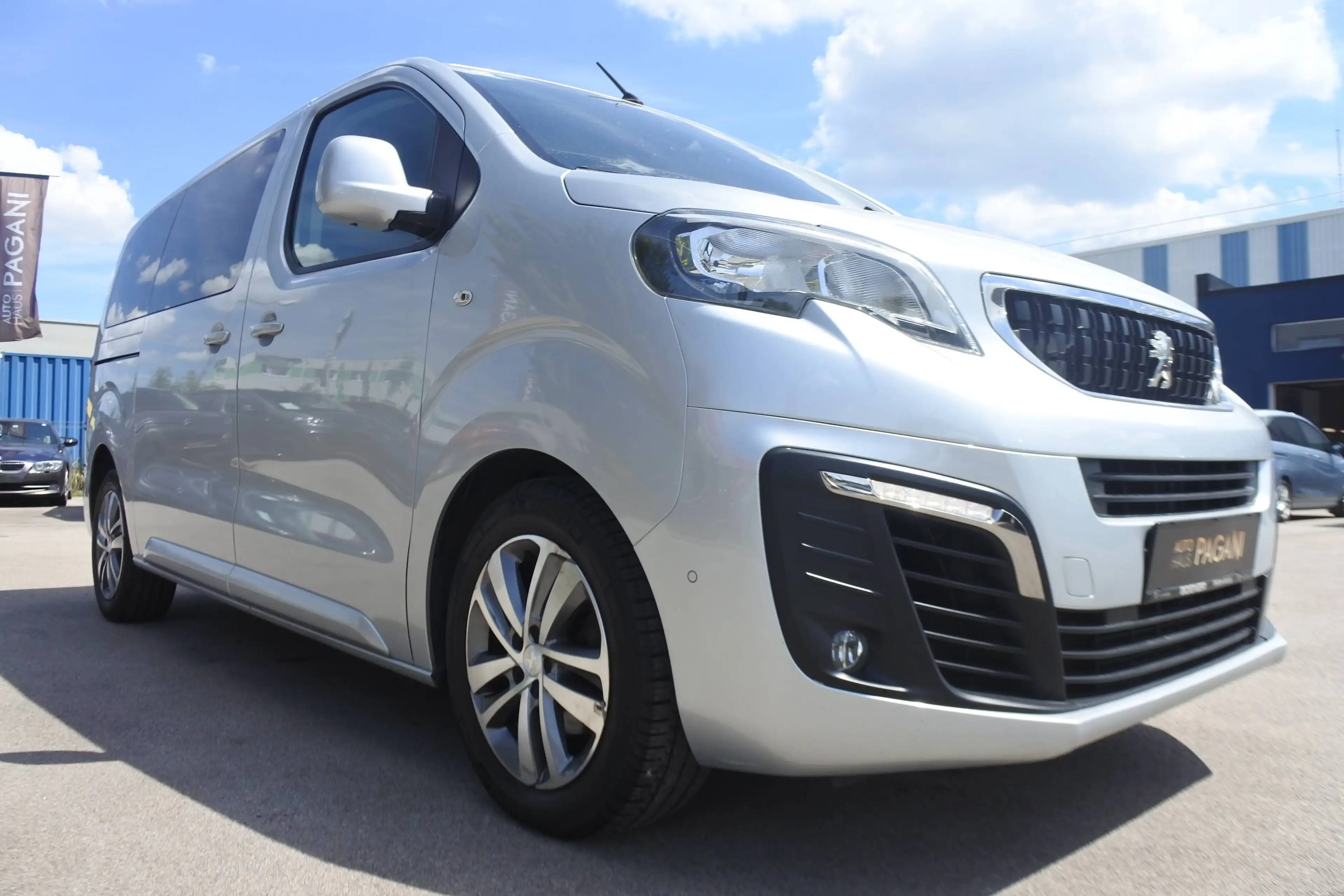 Peugeot Traveller Traveller Allure L2 BlueHDI 150/9 SITZE/NAVI/AHK/ — photo 3