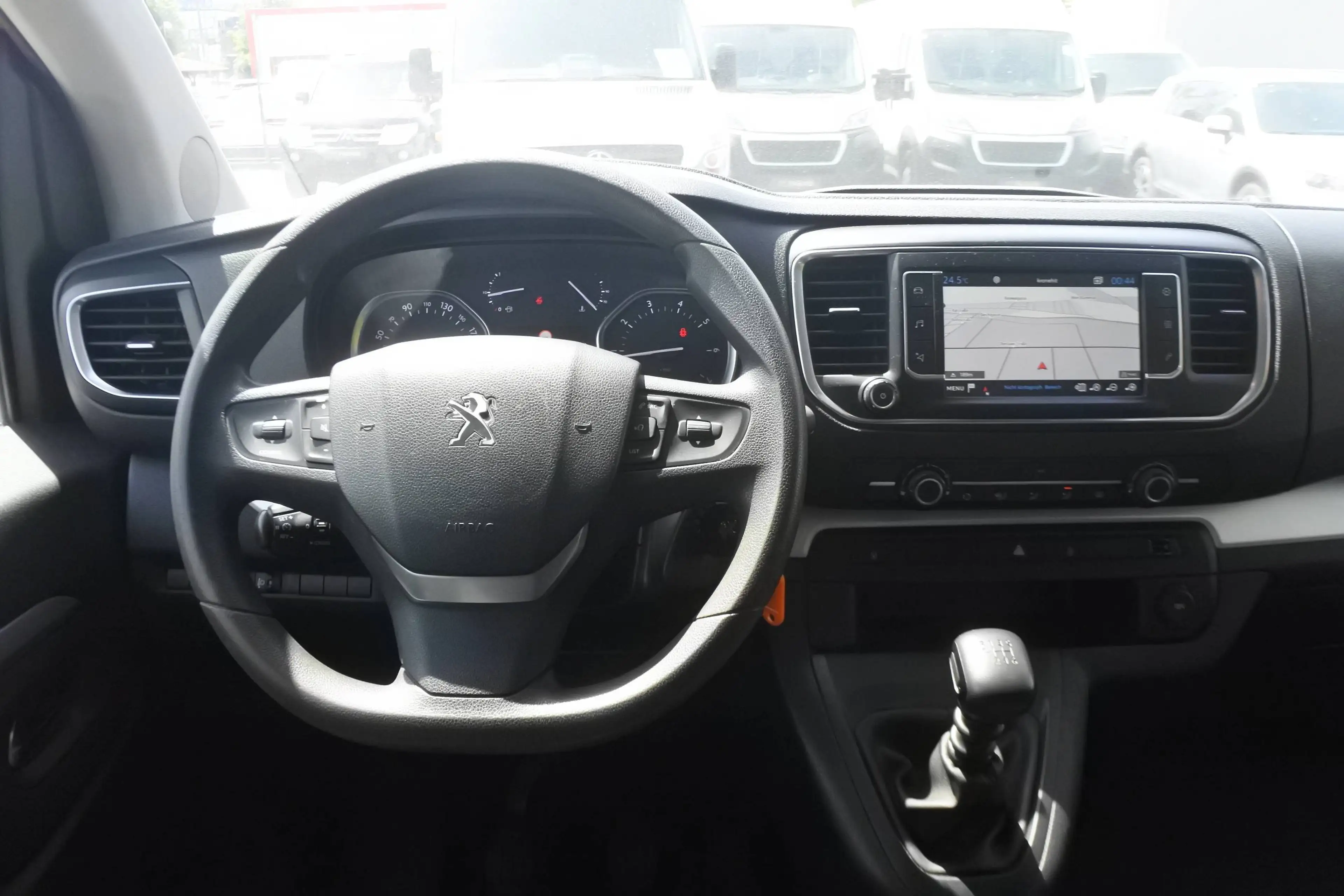 Peugeot Traveller Traveller Allure L2 BlueHDI 150/9 SITZE/NAVI/AHK/ — photo 8