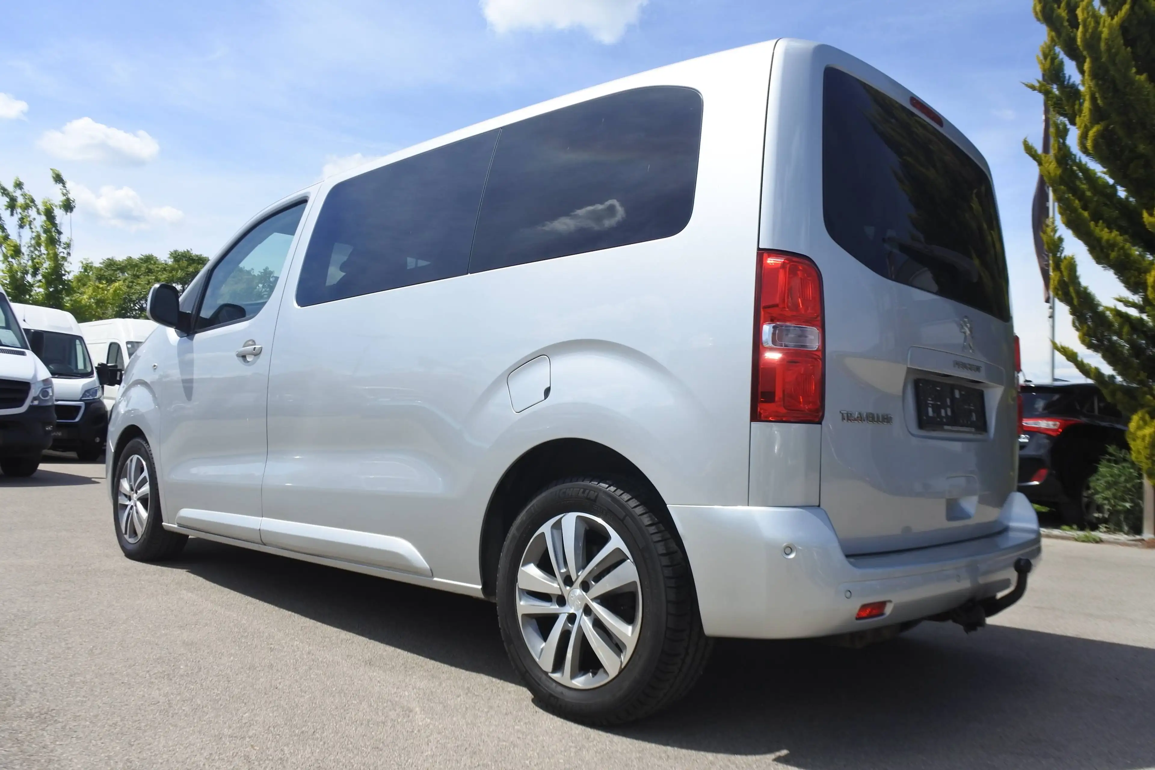 Peugeot Traveller Traveller Allure L2 BlueHDI 150/9 SITZE/NAVI/AHK/ — photo 6