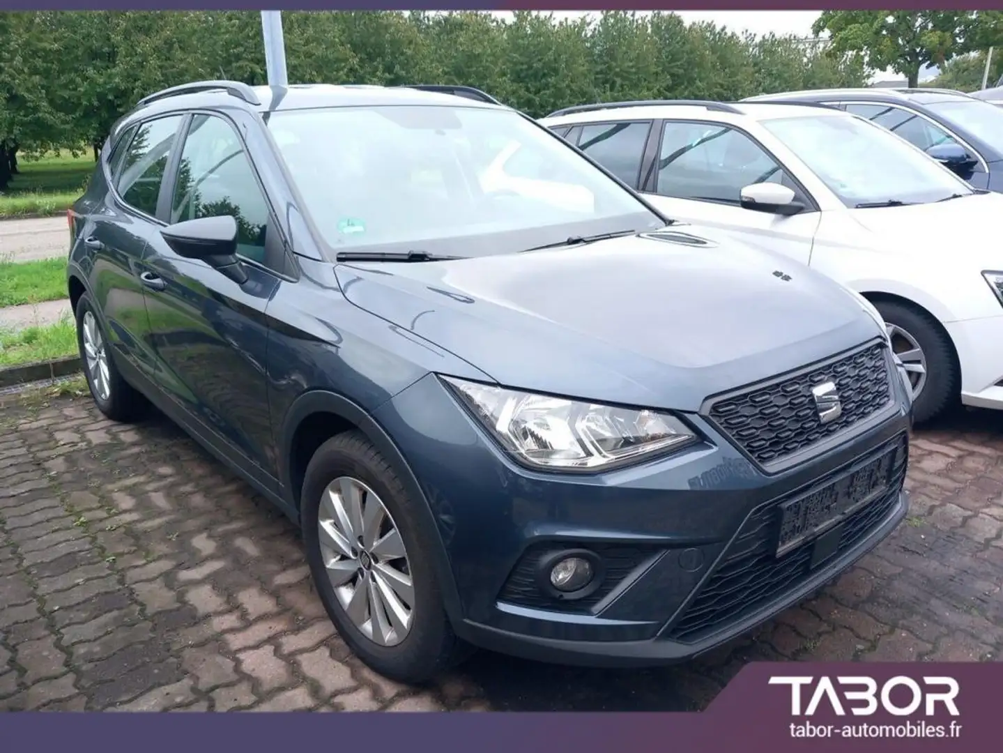 SEAT Arona 1.0 TSI 95 Reference Radars 16Z Gris - 2