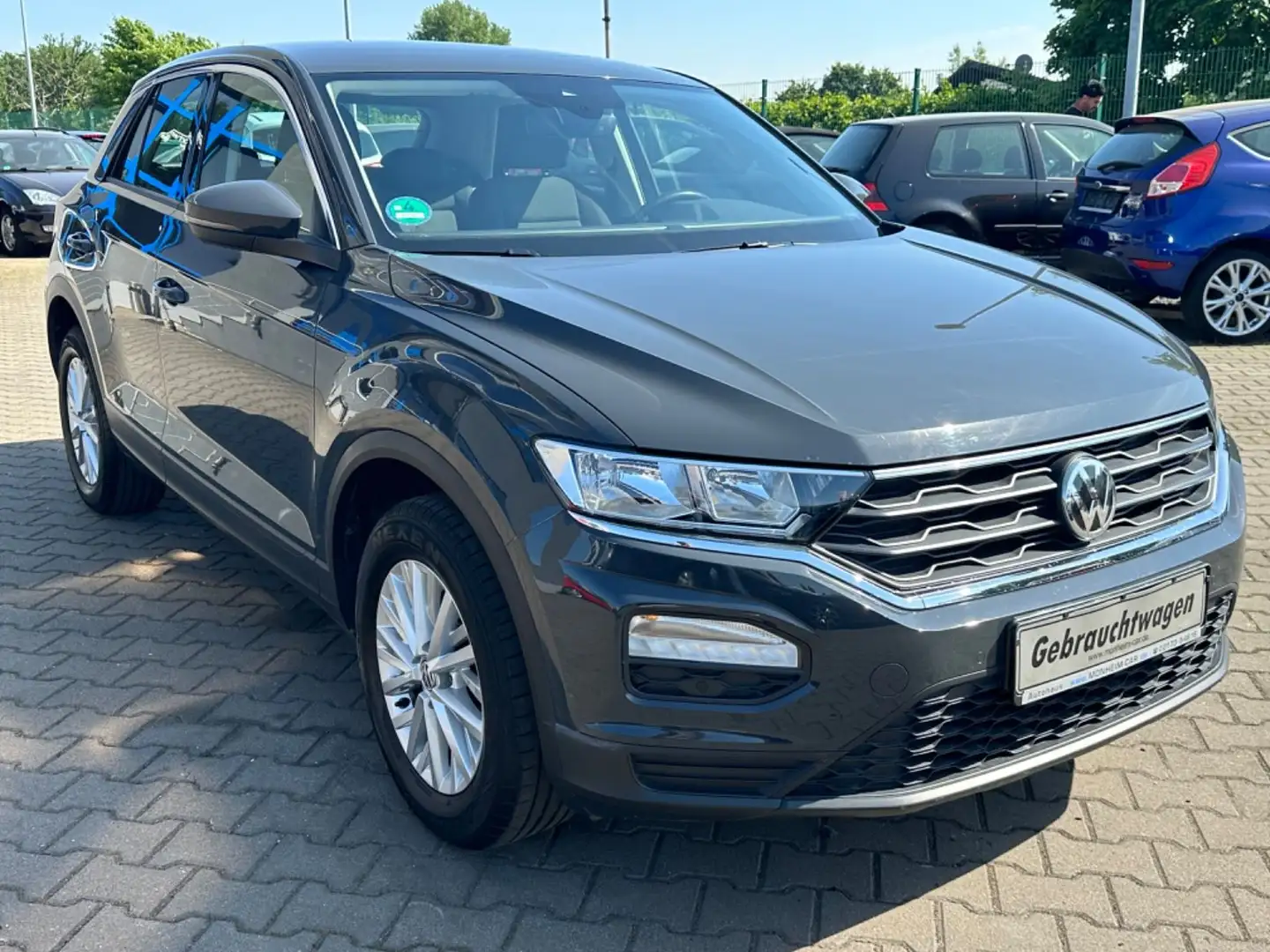 Volkswagen T-Roc Basis -- I-Hand -- NUR 33.444KM Grau - 2