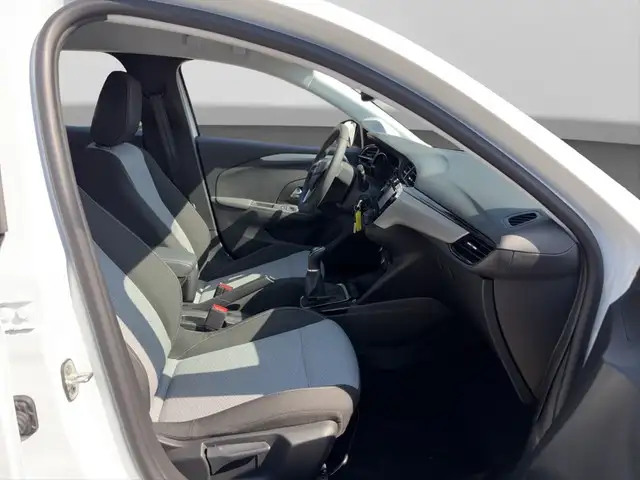 Opel Corsa view 9