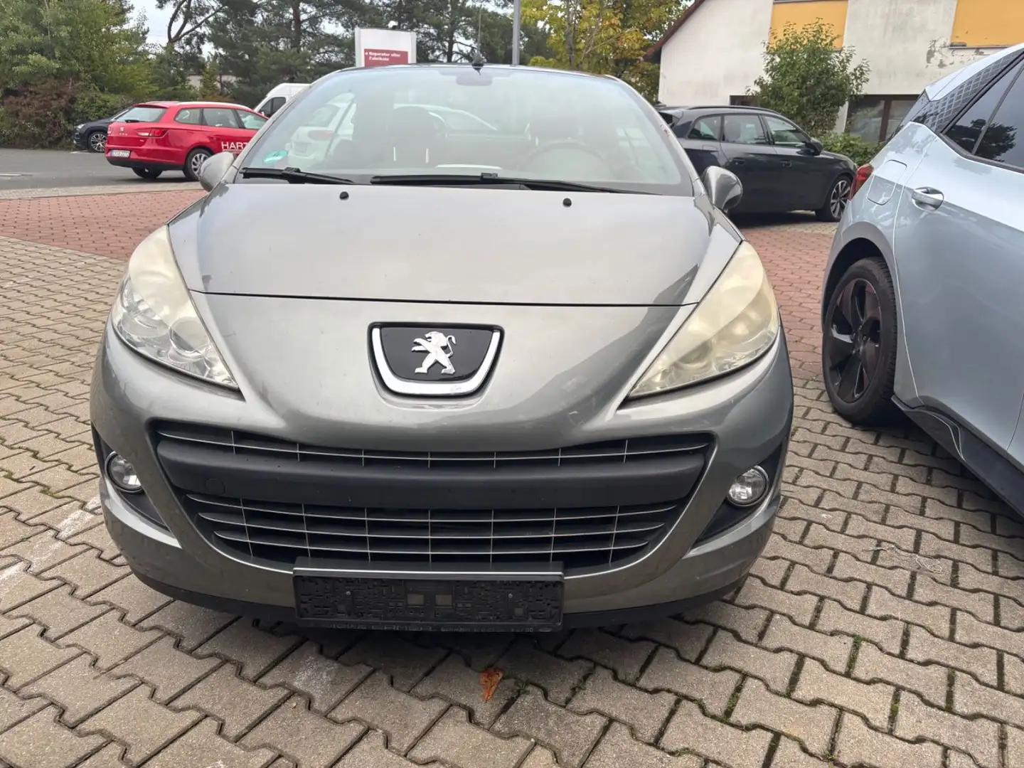 Peugeot 207 CC Cabrio-Coupe Allure Grau - 1