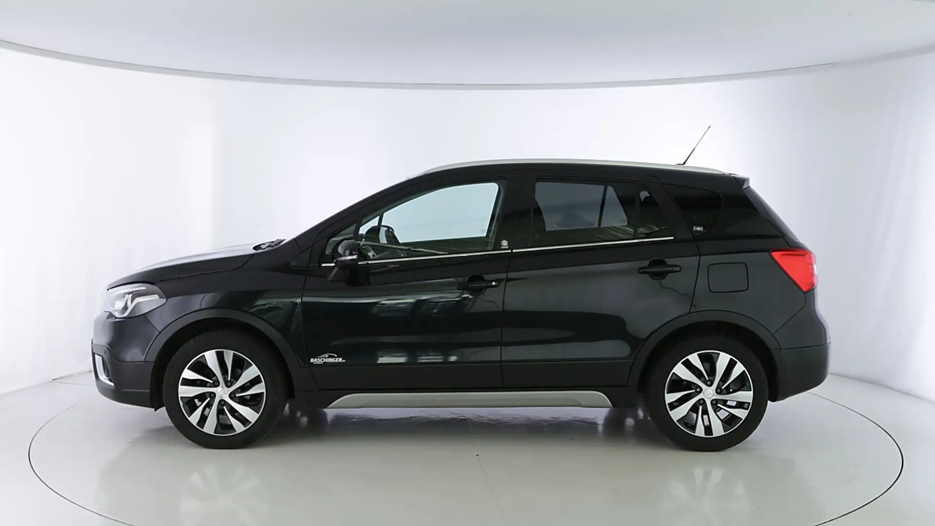 Suzuki SX4 S-Cross 1,4 GL+ DITC Hybrid ALLGRIP flash Aut. Schwarz - 2