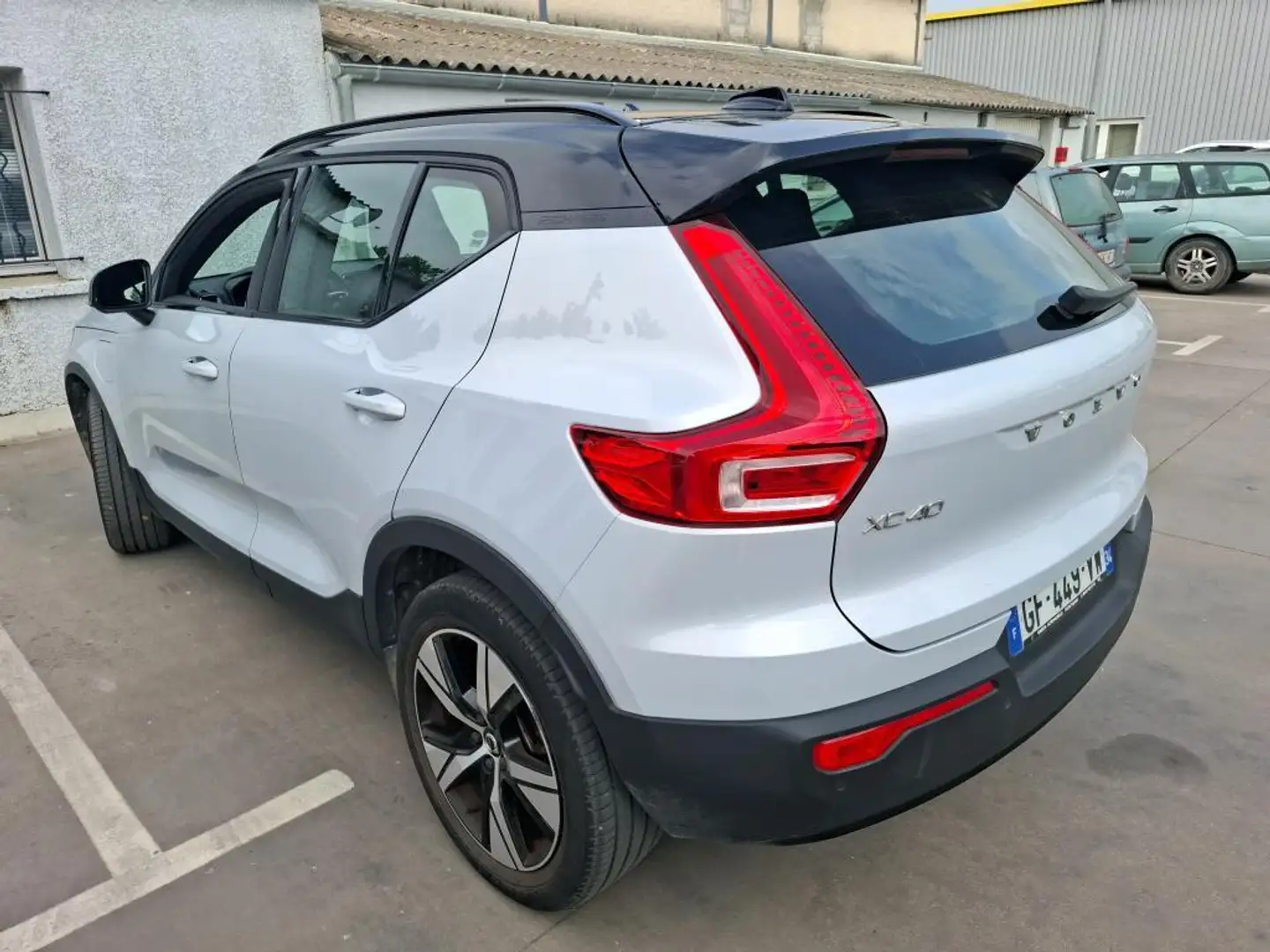 Volvo XC40 HYB 1.5 T4 RECHARGE 211 R-DESIGN DCT - 2