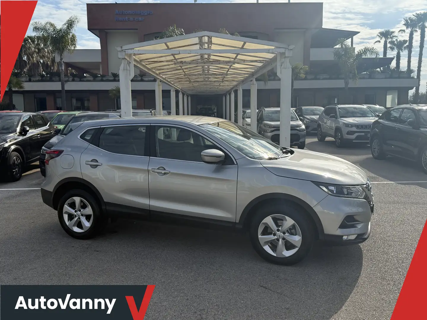 Nissan Qashqai 1.5 dci Business 115cv dct Argento - 1
