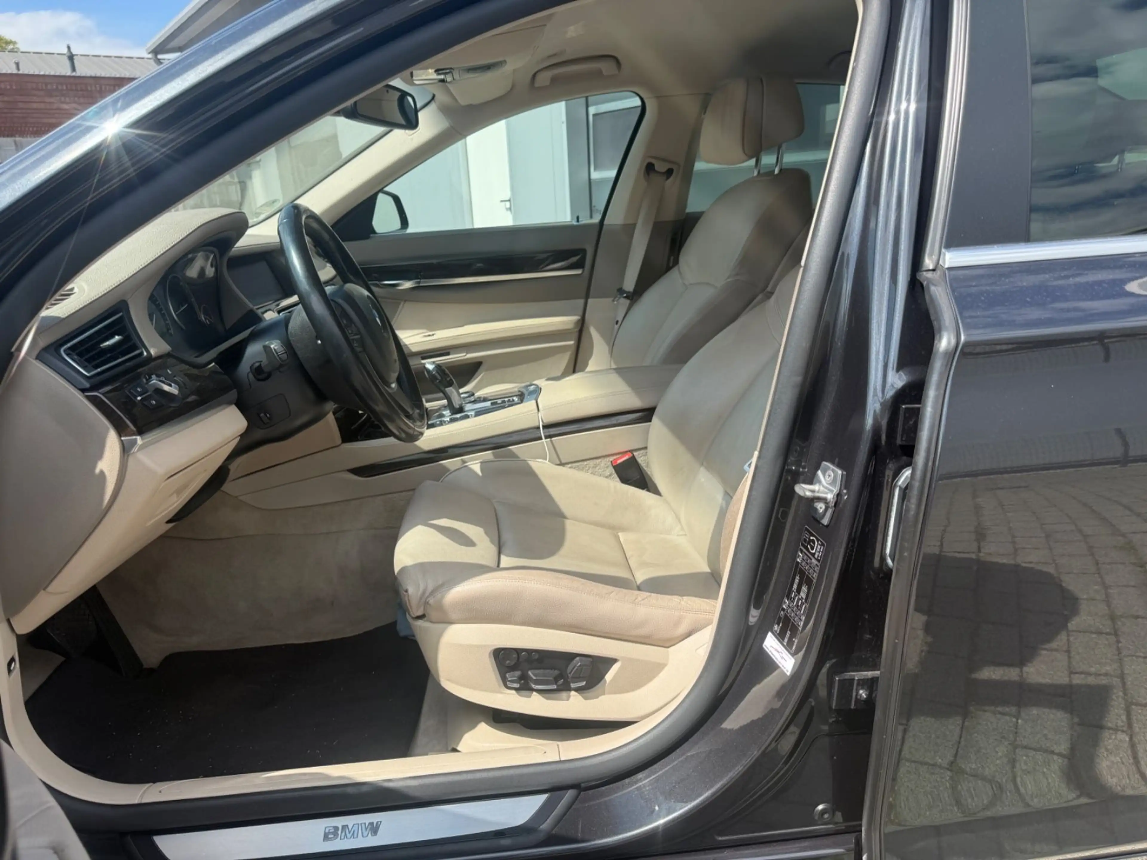 BMW 730 d*Leder*AUTOMATIK*RFK*NAVI — photo 10