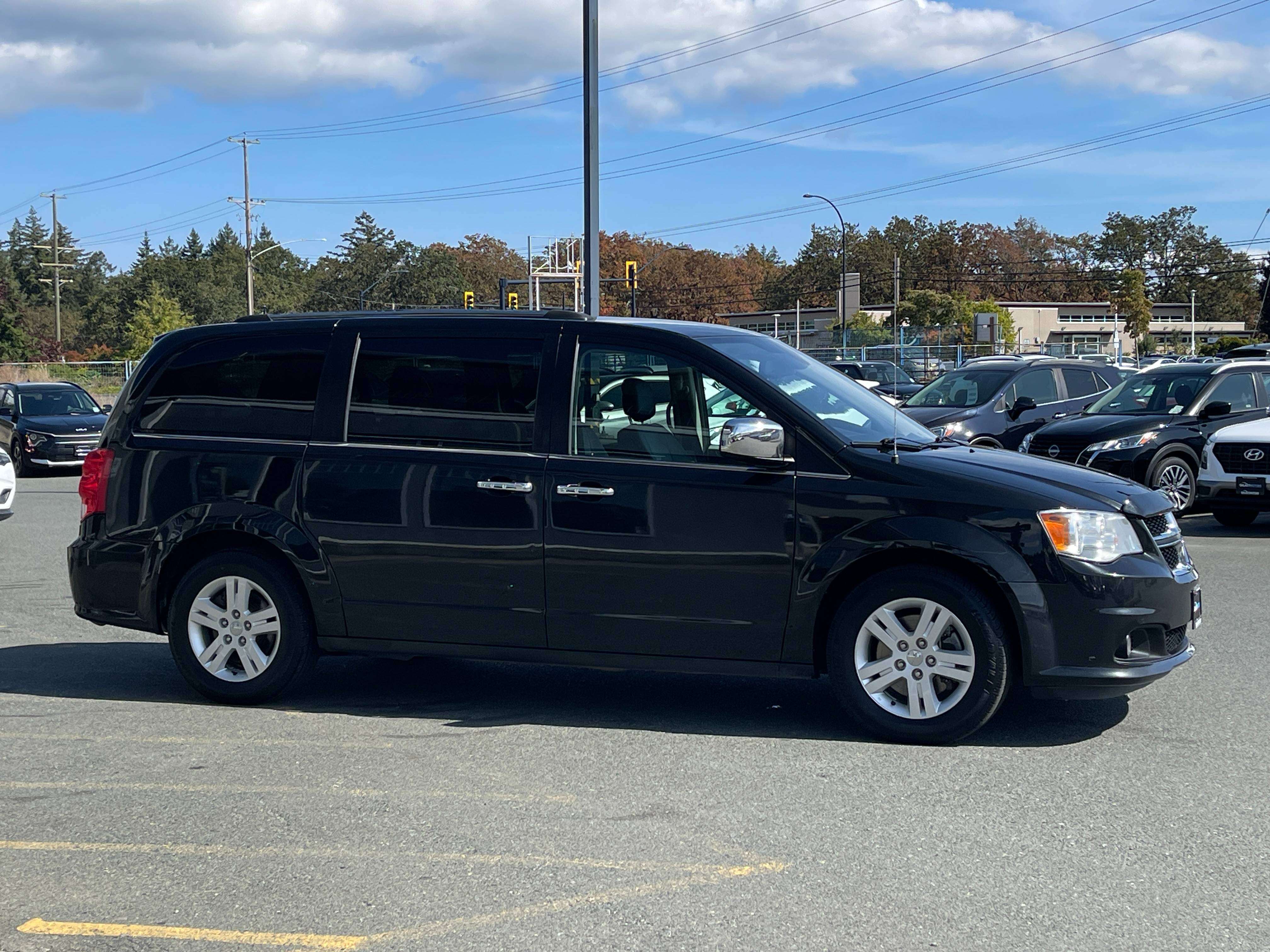 2020 Dodge Grand Caravan Crew - No Accidents & Remote Start System — снимка 1