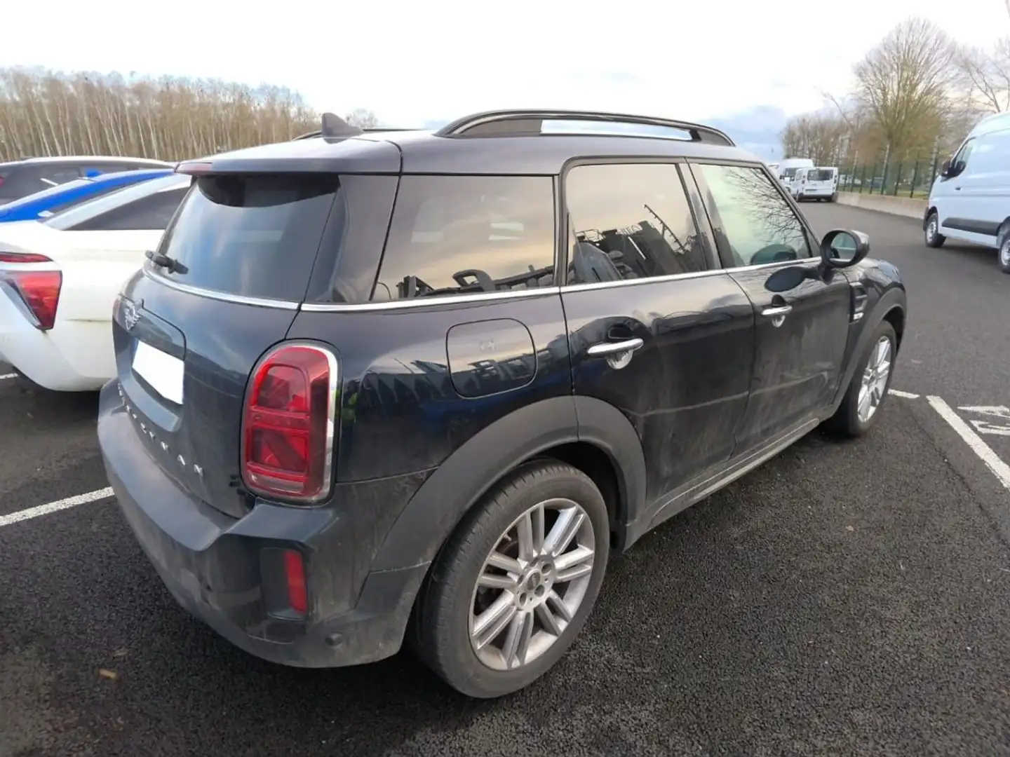 MINI Cooper Countryman 1.5i 136 BVR F60 Cooper Essential 3790E dopts %2B Sieges cuir électrique a memoire Noir - 2