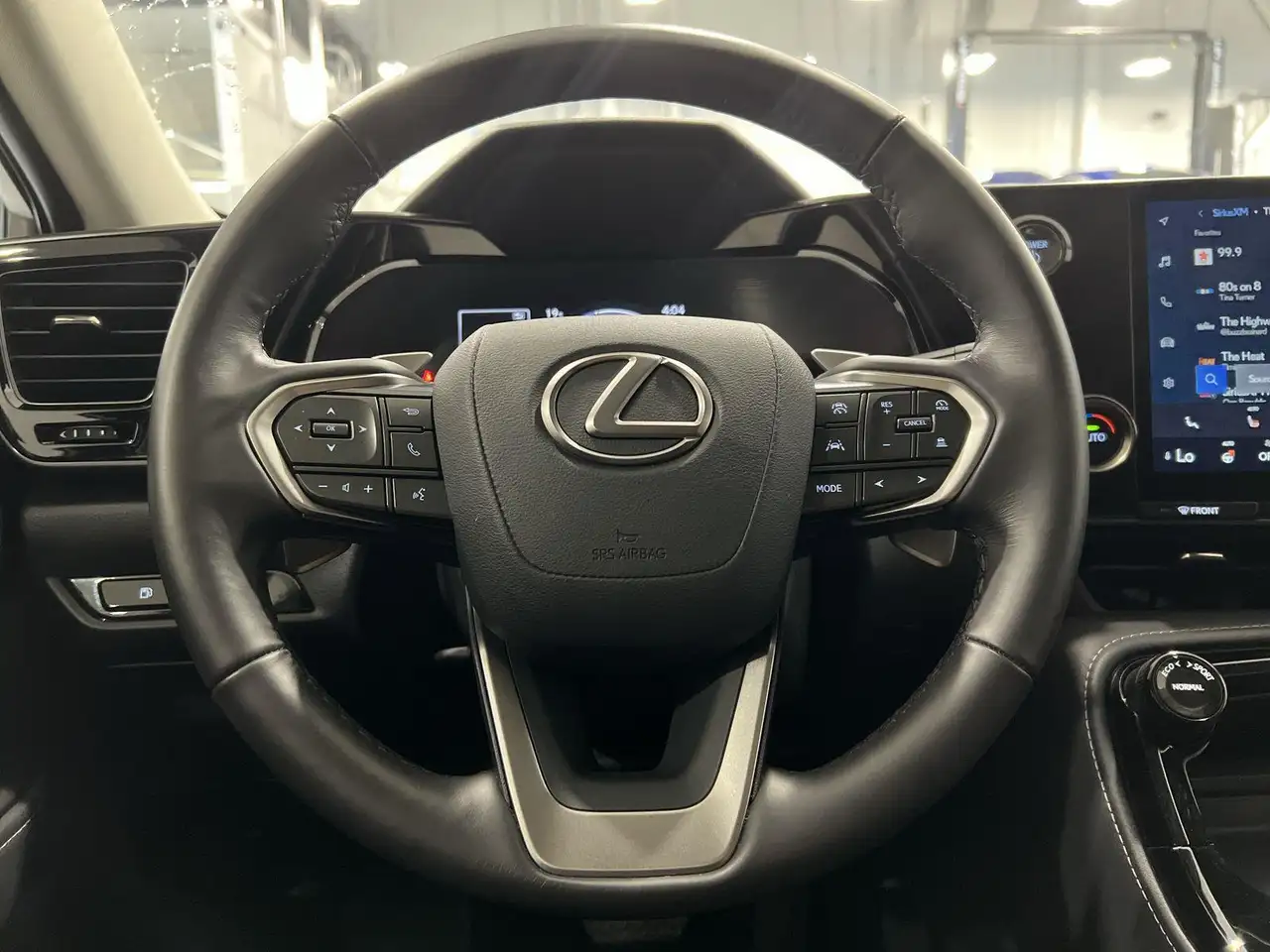 Lexus NX снимка Lexus NX
