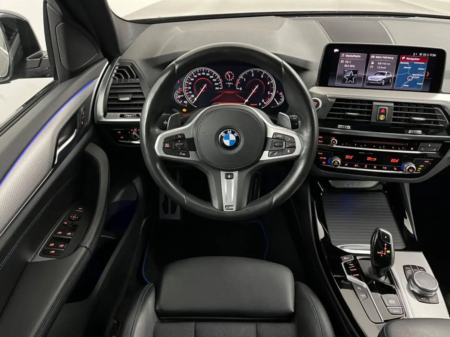 BMW X3 xDrive 20d Aut. ***M-Sport | LED | Standheizung*** Zilver - 2