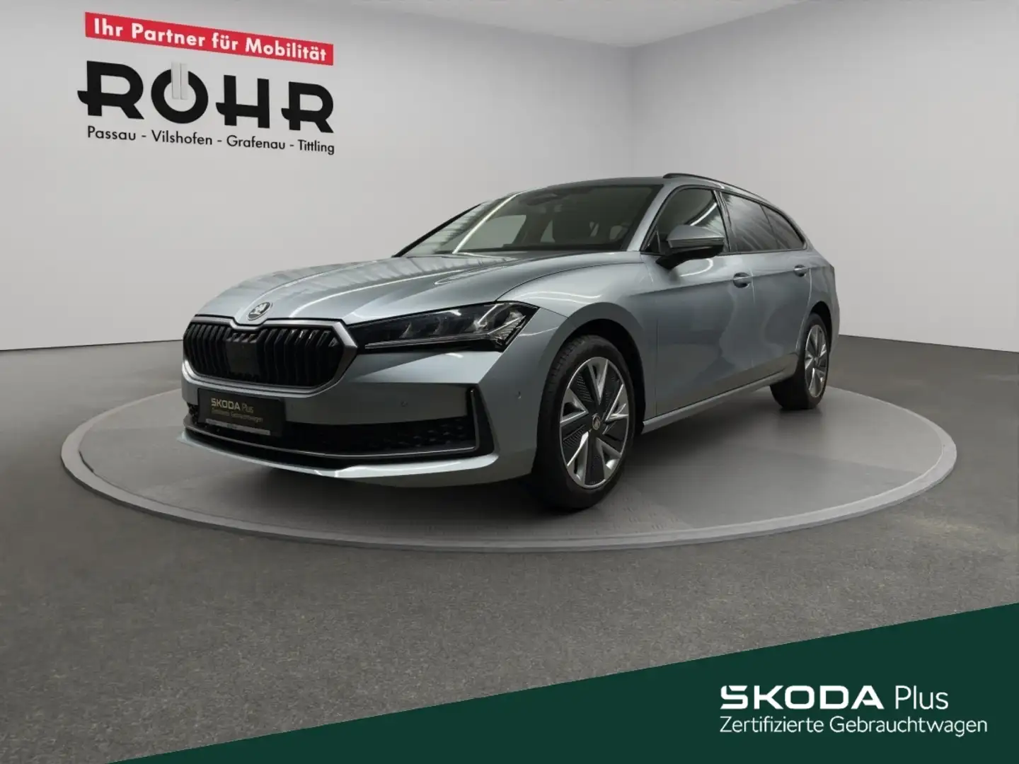 Skoda Superb Combi Selection (AHK.Massagesitze.Navi.Kamera.Ligh Argent - 1