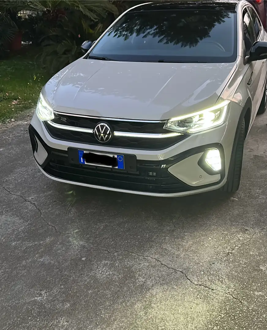 Volkswagen Taigo 1.5 tsi R-Line 150cv dsg - 1