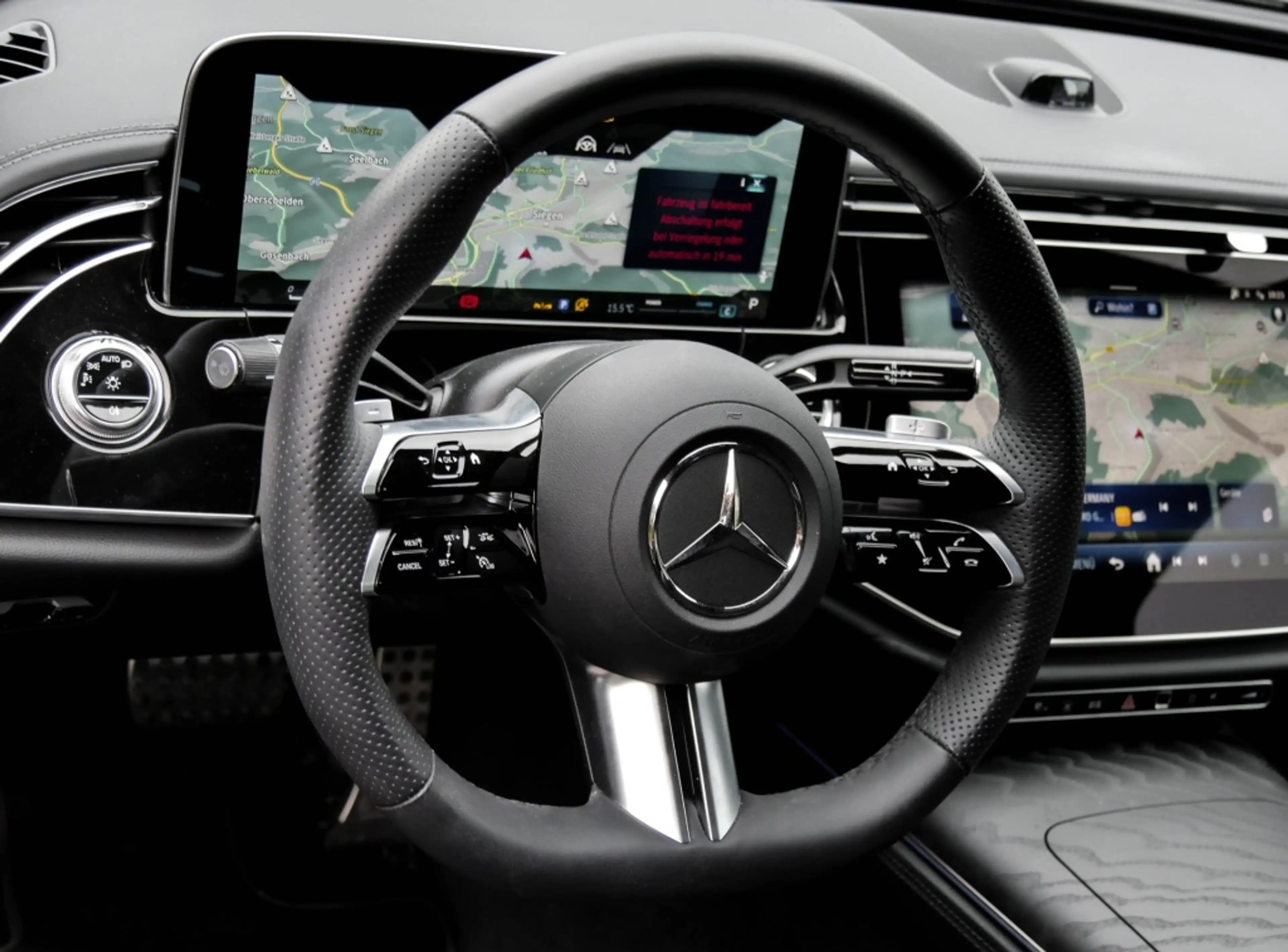 Mercedes-Benz E 220 d 4M AMG-Sport/Pano/Super/360/Burm/DIGITAL — photo 9