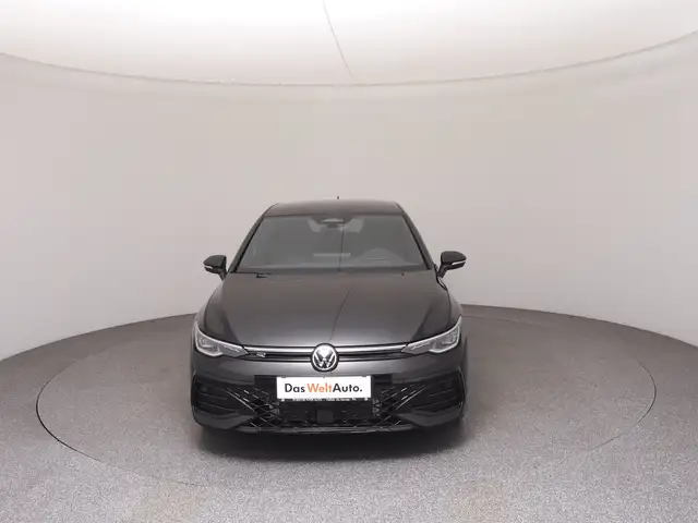 Volkswagen Golf view 3